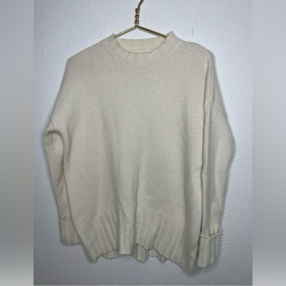 Not Monday sweater cashmere sz XS cream Classic Crewneck 100% cashmere - Picture 1 of 9